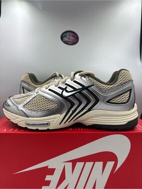 Nike Air Pegasus 2005 Light Khaki Metallic Silver BRAND NEW Size 13